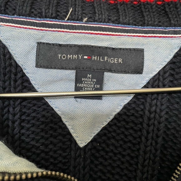 TOMMY HILFIGER KNIT SWEATER - Picture 2 of 4